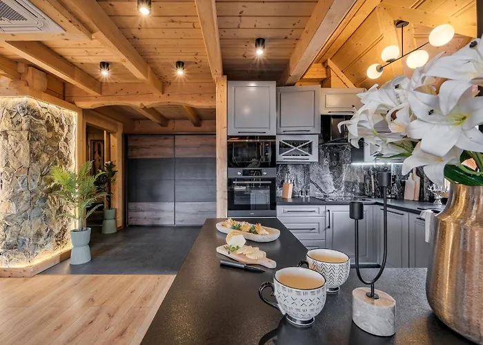 Tatra View Houses & Spa, Odkryj-Zakopane * コシチェリスコ